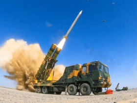 需要注意的是,他用4年8个月15天为自己做了一件礼物