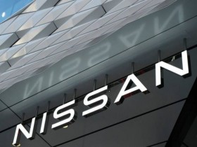 蓝莓外汇报导:专访姜淼:黑白之外,刀刻下的宇宙秩序与生命对话